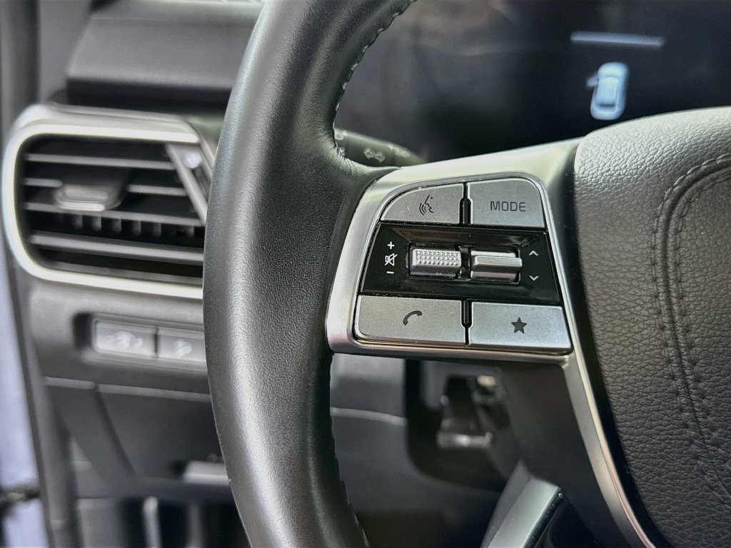 Used 2025 Kia Telluride S FWD image 21