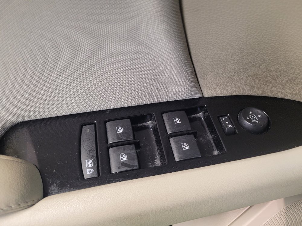 Used 2014 Cadillac XTS Luxury w/ Driver Awareness Package FWD image 27
