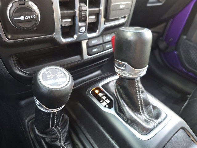 Used 2023 Jeep Wrangler Unlimited Sahara w/ Cold Weather Group image 30