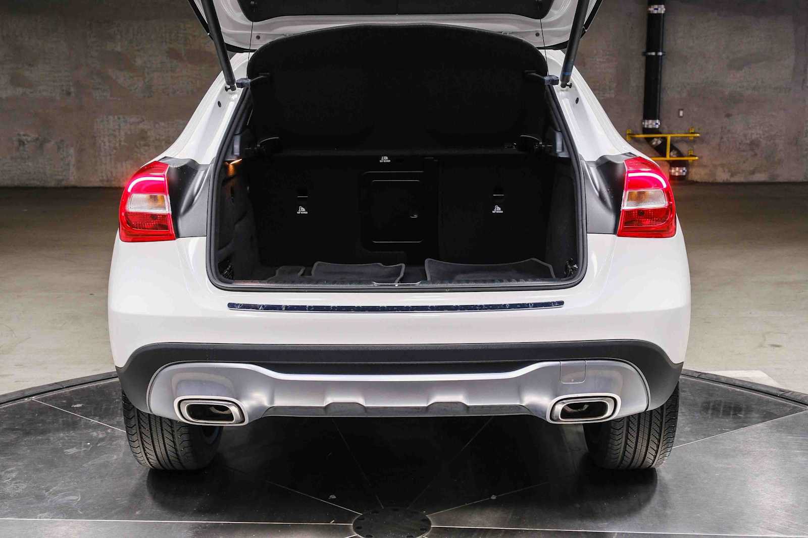 Used 2020 Mercedes-Benz GLA 250 image 32