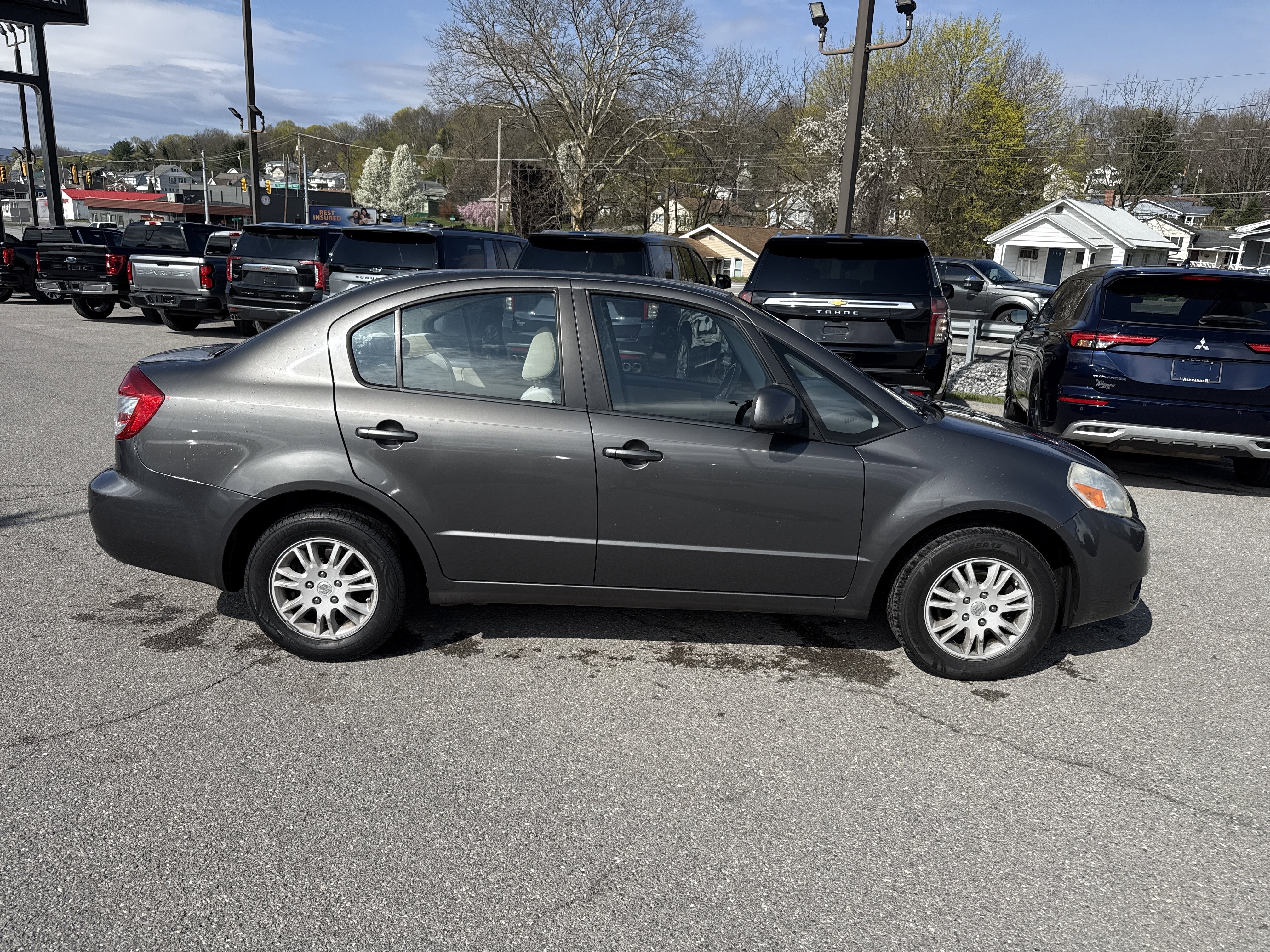 Used 2012 Suzuki SX4 LE image 2
