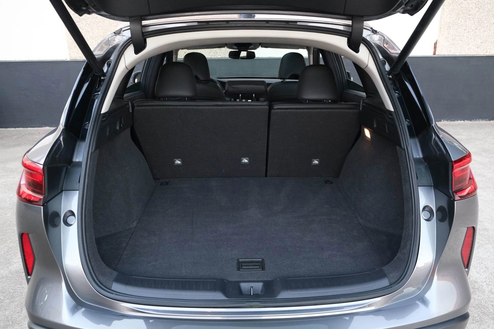 Used 2022 INFINITI QX50 Sensory image 28