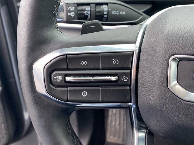 Used 2025 GMC Terrain Elevation w/ Elevation Premium Package image 18