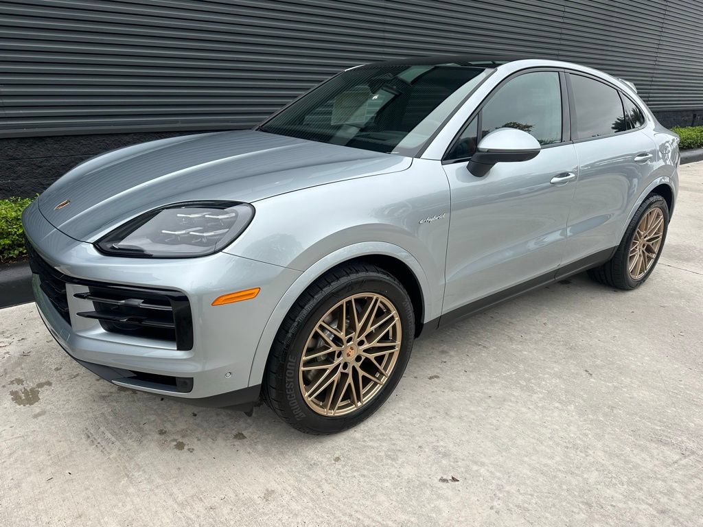 Used 2026 Porsche Cayenne E-Hybrid Coupe AWD/4WD image 7