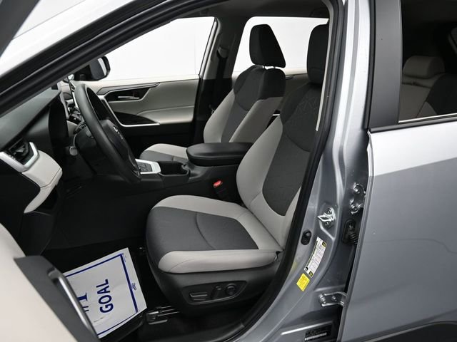 Used 2024 Toyota RAV4 XLE image 11