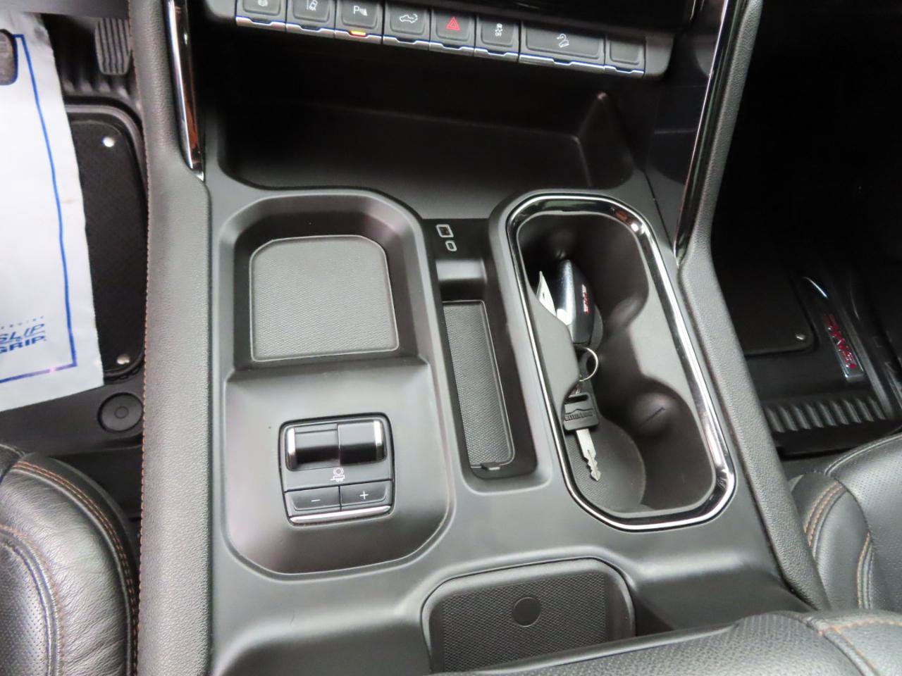 Used 2024 GMC Sierra 2500 AT4 w/ AT4 Premium Plus Package image 39