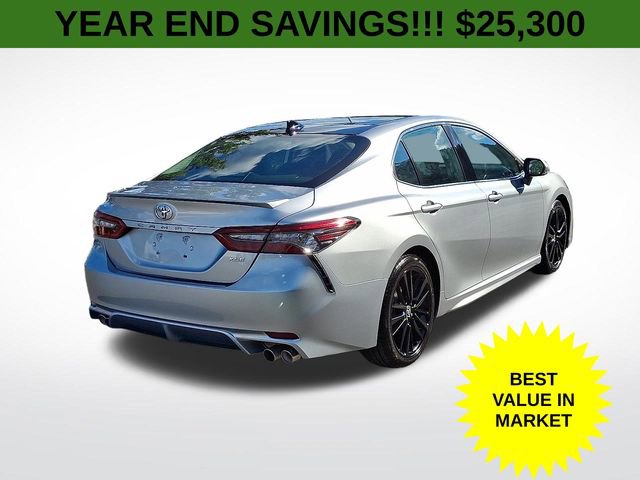Used 2022 Toyota Camry XSE image 7