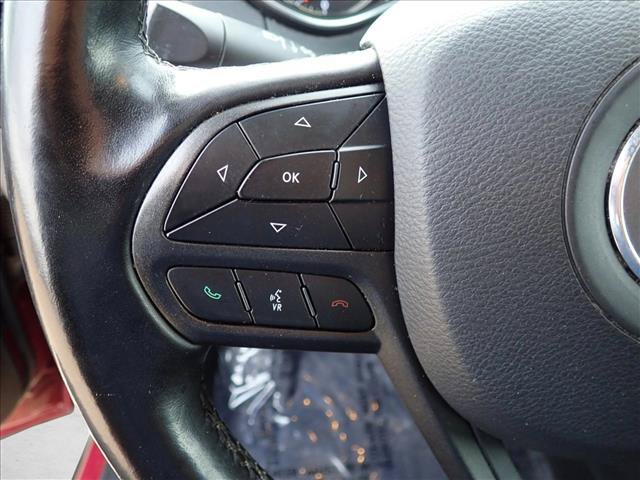 Used 2020 Jeep Cherokee Trailhawk w/ Cold Weather Group AWD/4WD image 14