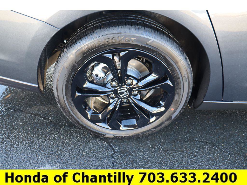 Certified 2025 Honda Accord SE image 30