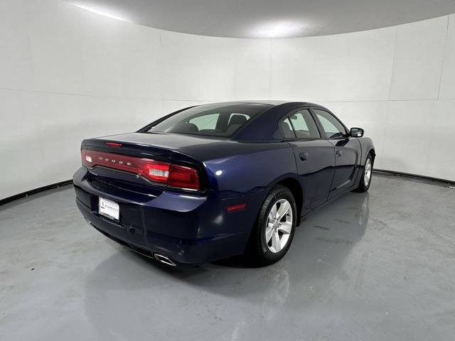 Used 2013 Dodge Charger SE RWD image 32