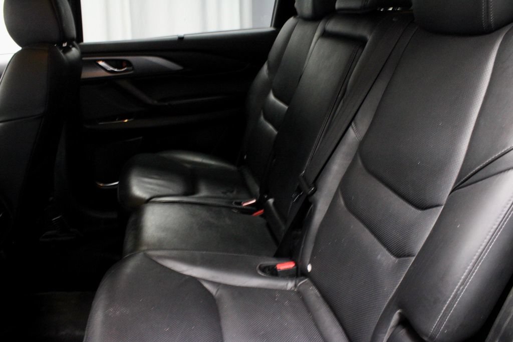 Used 2019 MAZDA CX-9 Touring w/ Touring Premium Package FWD image 22