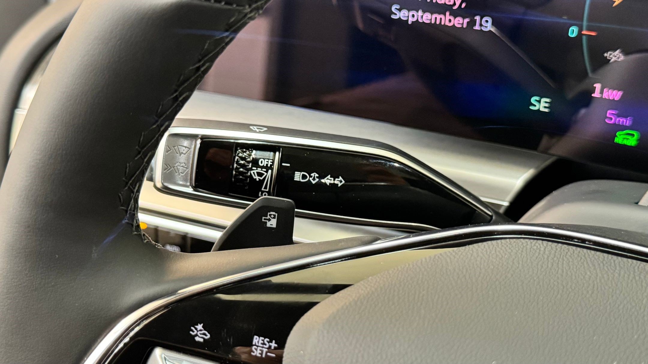 New 2026 Cadillac Lyriq Luxury image 19
