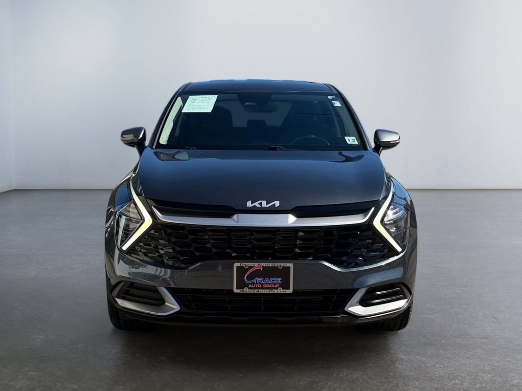 Used 2023 Kia Sportage EX FWD image 2