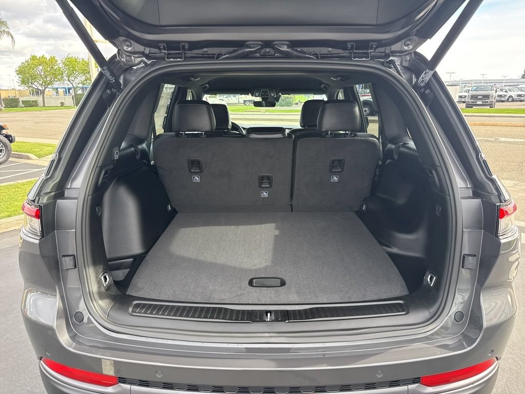 New 2026 Jeep Grand Cherokee Altitude AWD/4WD image 6