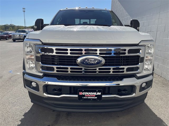 New 2026 Ford F550 4x4 Supercab Super Duty image 3