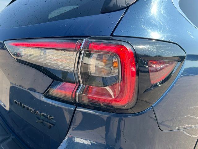 Used 2020 Subaru Outback Onyx Edition XT w/ Popular Package #2 AWD/4WD image 12