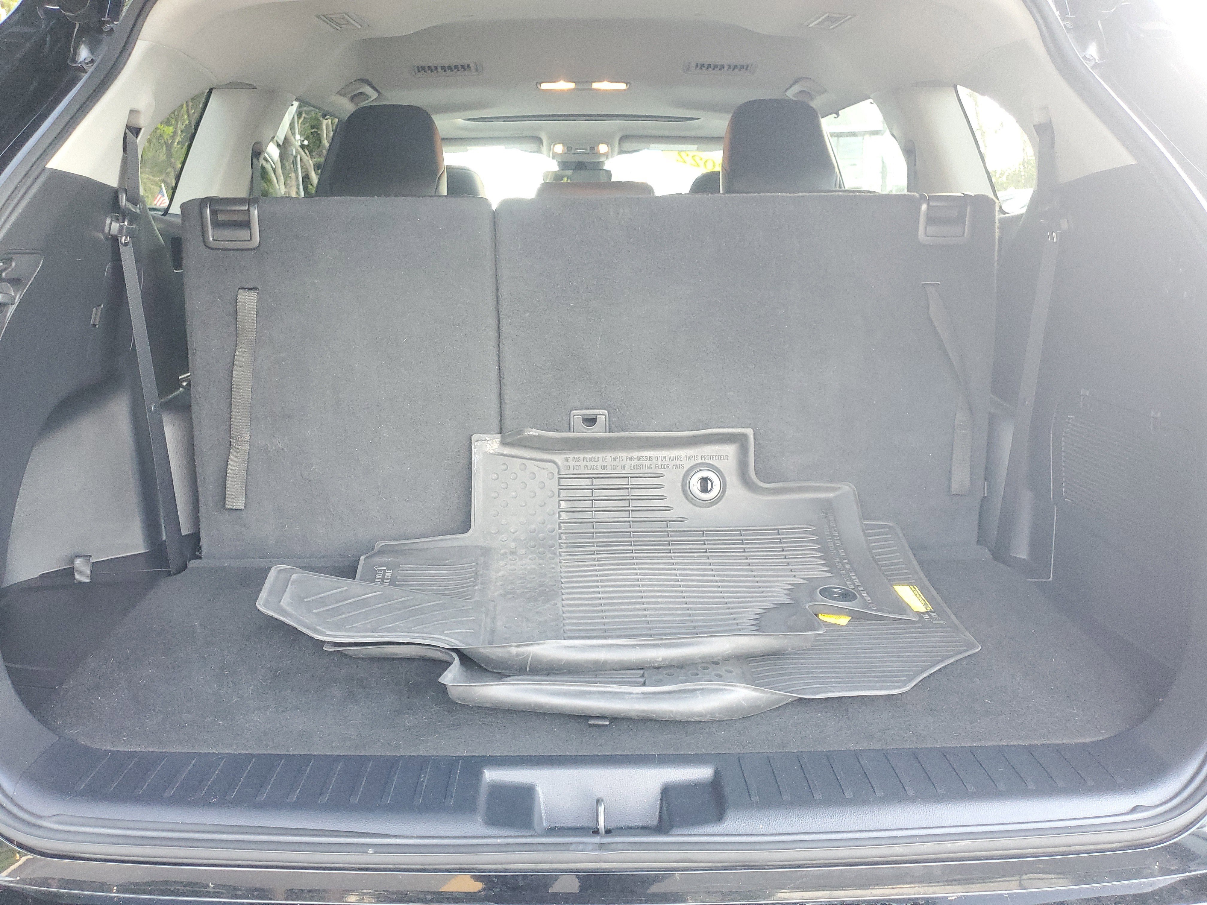 Used 2022 Toyota Highlander XLE image 8