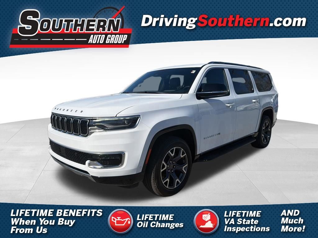 Used 2024 Jeep Wagoneer L Series III w/ Flexible Seating Group image 1
