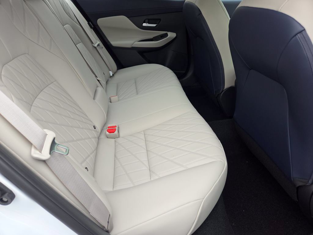 New 2026 Nissan Sentra SL w/ Floor Mat Package FWD image 30