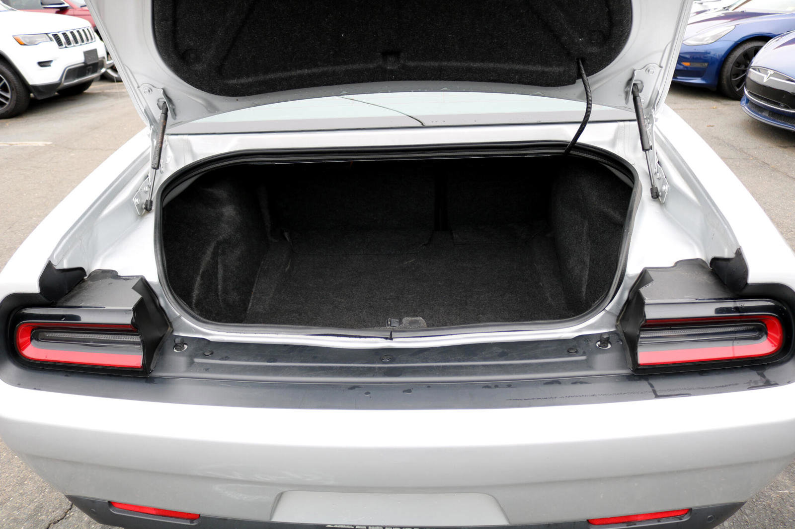 Used 2023 Dodge Challenger R/T image 34