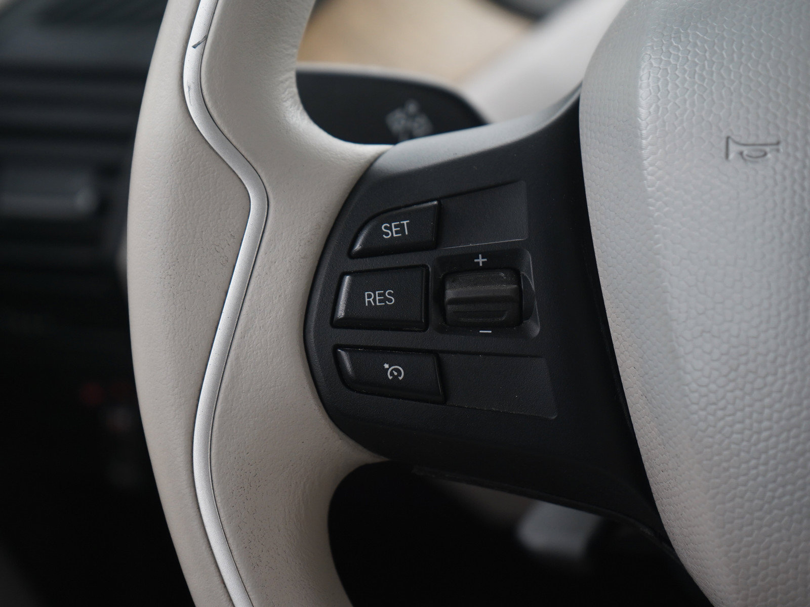 Used 2014 BMW i3 RWD image 25
