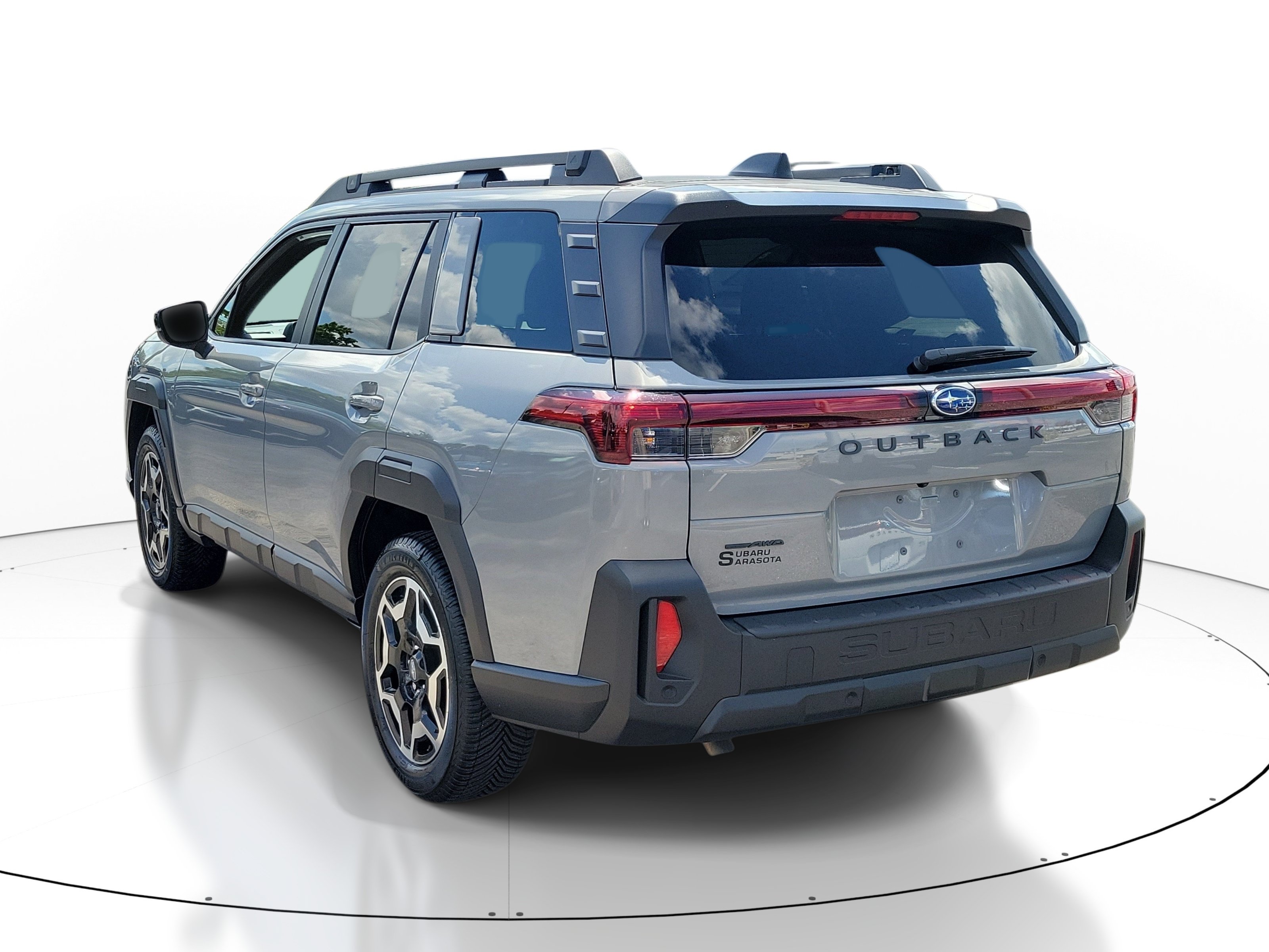 Certified 2026 Subaru Outback Touring AWD/4WD image 4