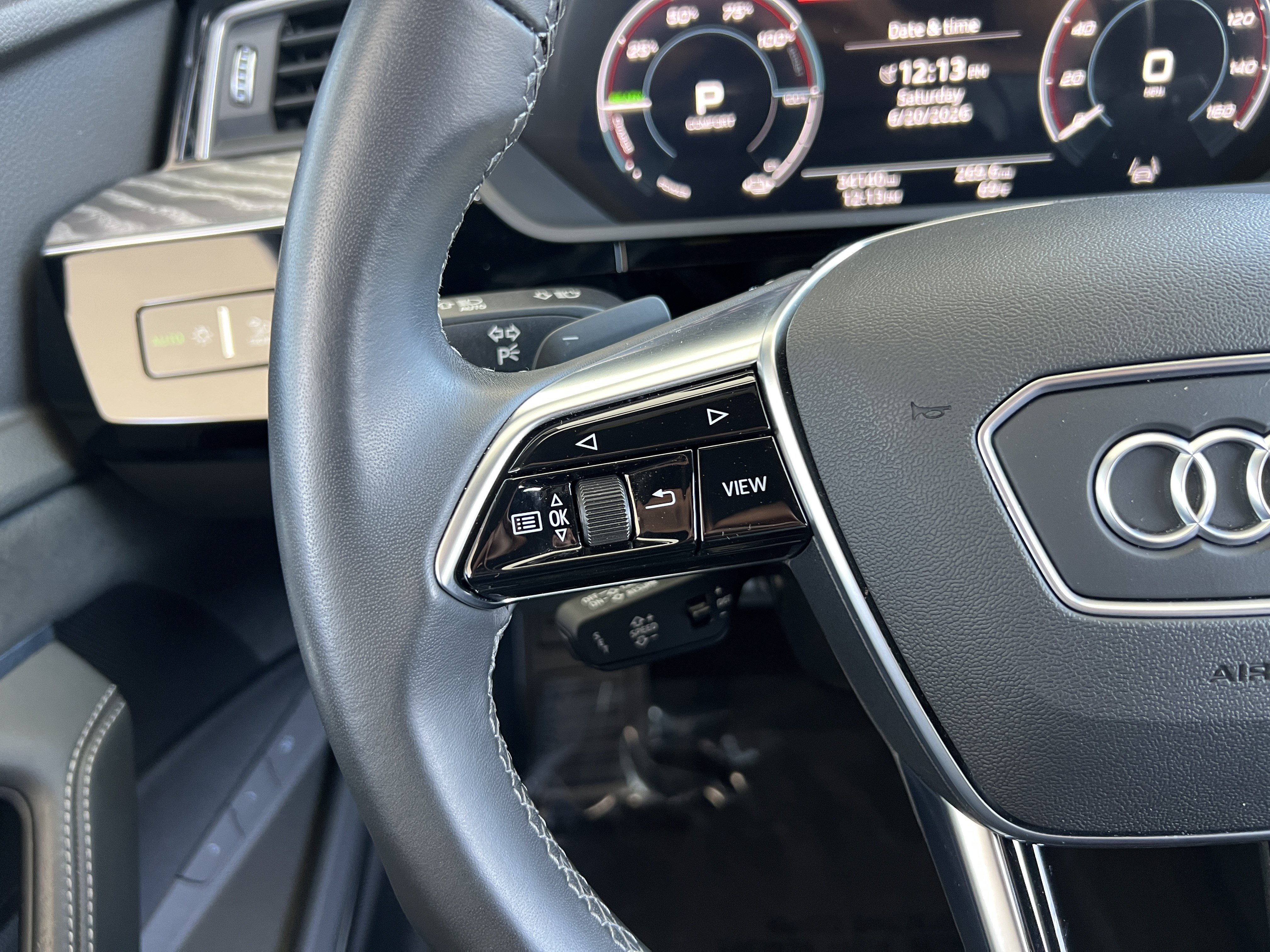 Used 2022 Audi e-tron Chronos AWD/4WD image 28