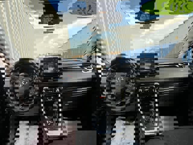 Used 2021 Toyota RAV4 XLE w/ Convenience Package image 18