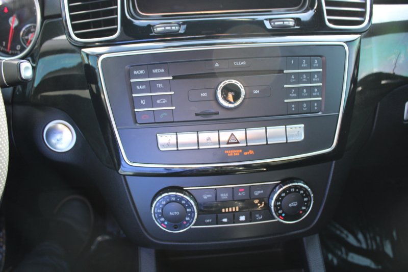Used 2016 Mercedes-Benz GLE 350 w/ Premium Package image 13