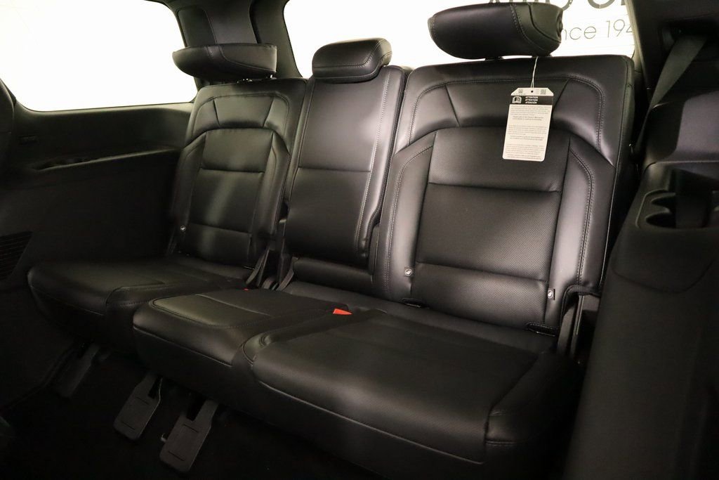 New 2025 Lincoln Navigator Reserve w/ Jet Appearance Package image 13