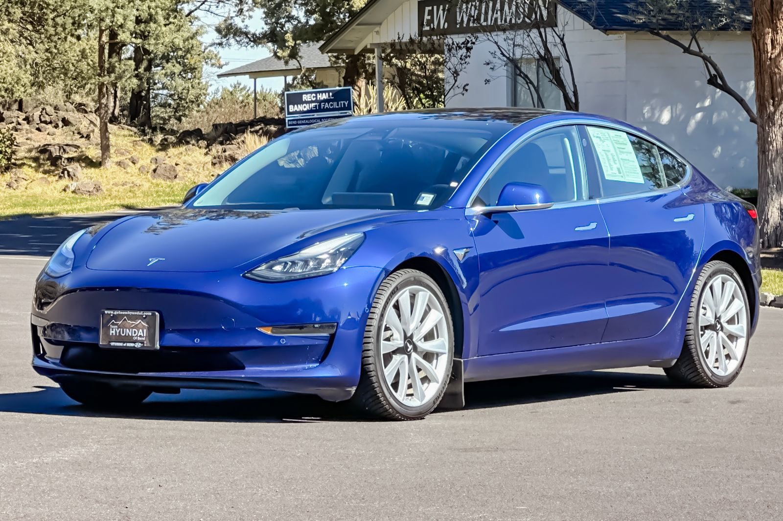 Used 2018 Tesla Model 3 Long Range image 9