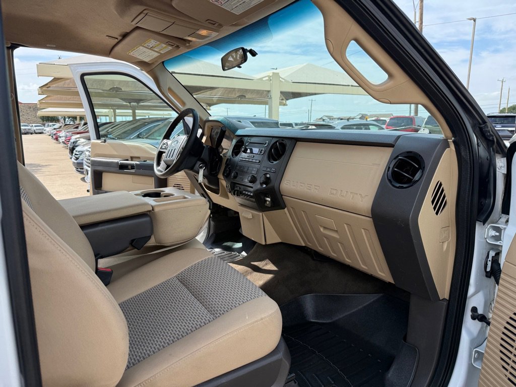 Used 2016 Ford F250 XLT w/ FX4 Off-Road Package AWD/4WD image 16