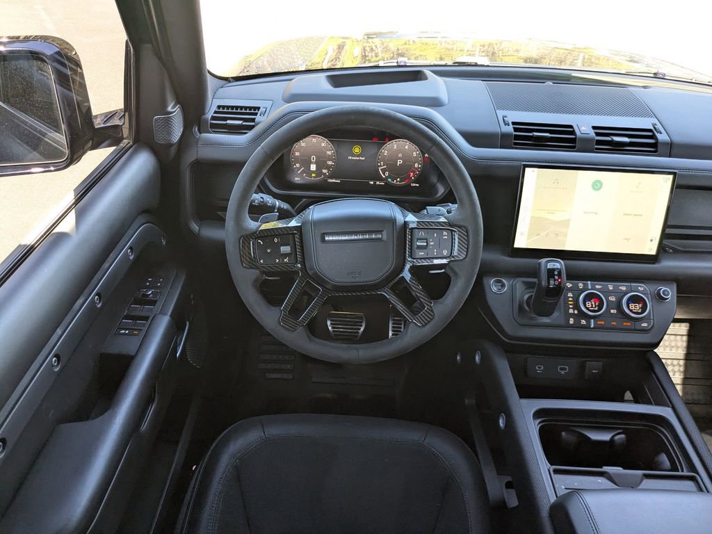 Used 2023 Land Rover Defender 110 V8 image 16
