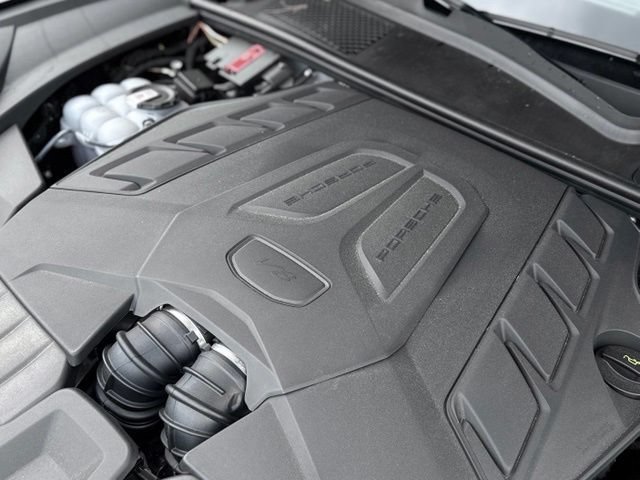 Used 2026 Porsche Cayenne GTS AWD/4WD image 41