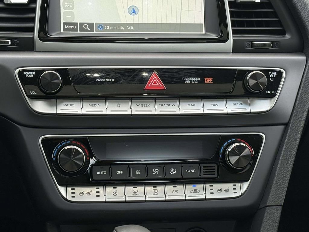 Used 2019 Hyundai Sonata Limited w/ Ultimate Package 04 image 18
