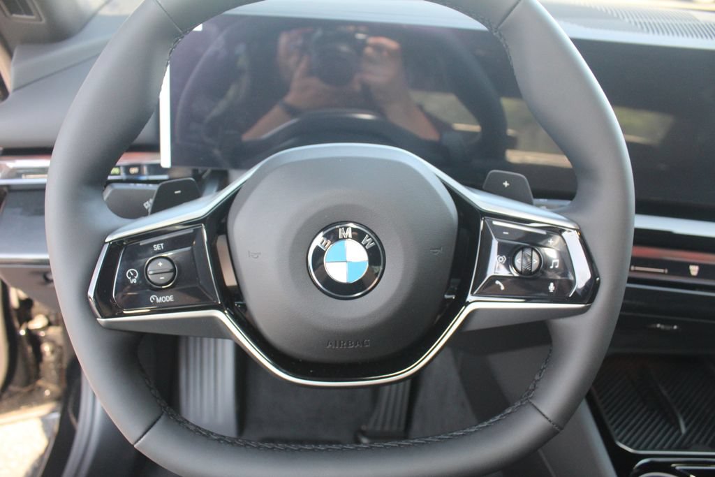 New 2027 BMW 530i xDrive w/ Premium Package AWD/4WD image 15