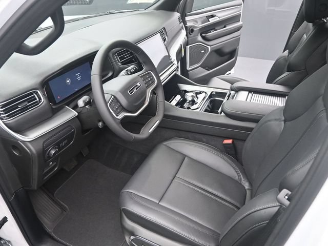 New 2026 Jeep Grand Wagoneer L Limited w/ Premium Group II AWD/4WD image 9