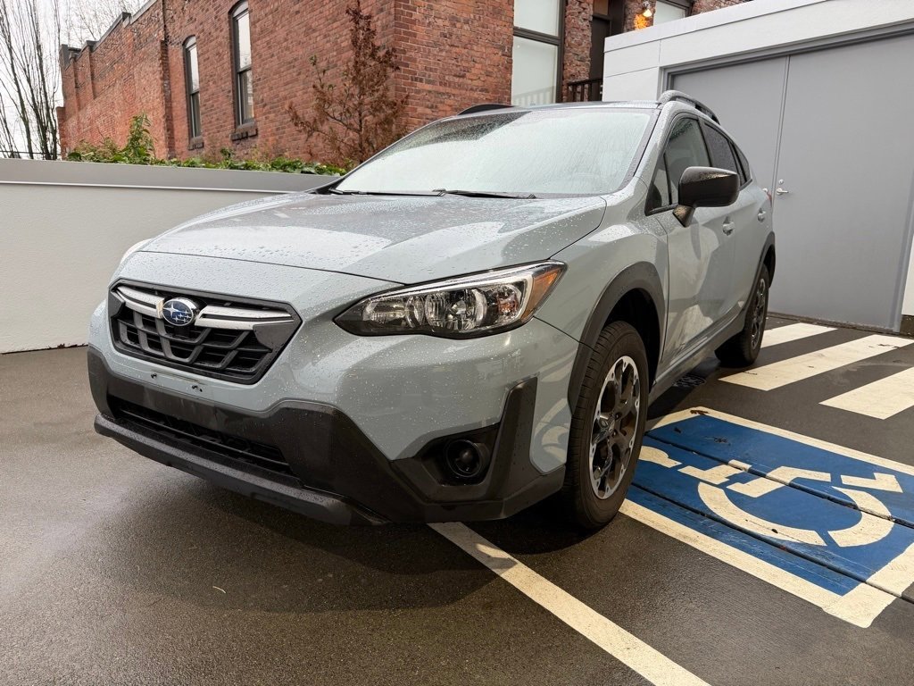 Used 2021 Subaru Crosstrek 2.0i image 3