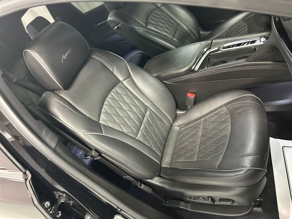 Used 2024 Buick Enclave Avenir w/ Avenir Technology Package image 27