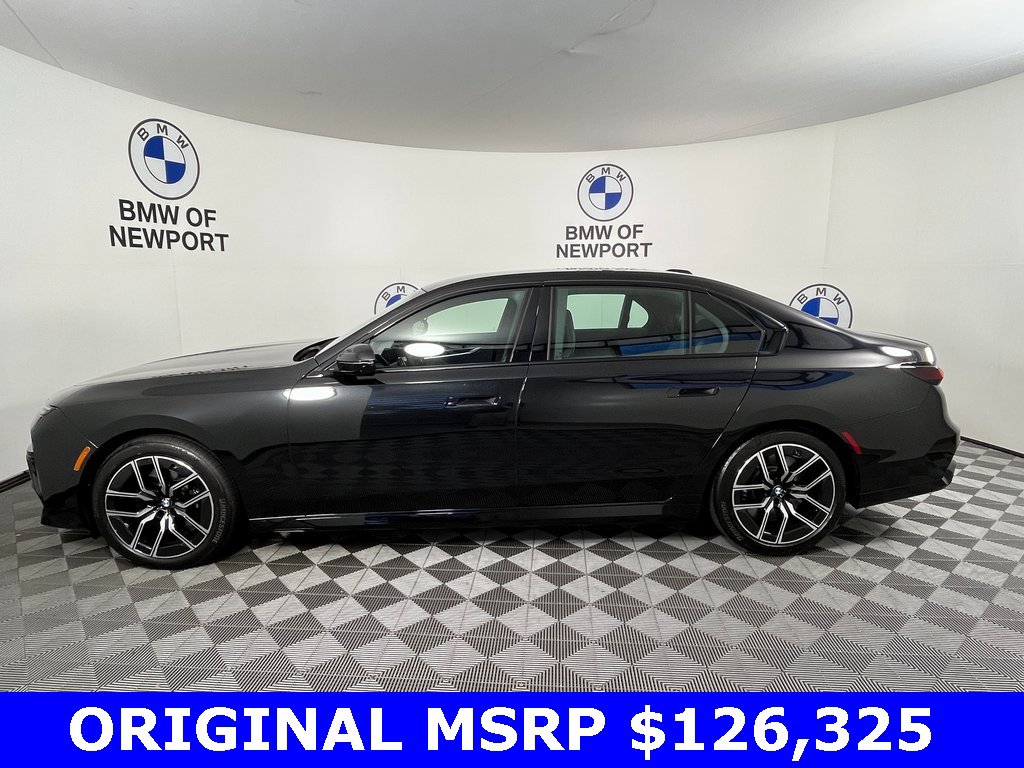 Used 2025 BMW 760i xDrive 760i xDrive w/ Premium Package image 12