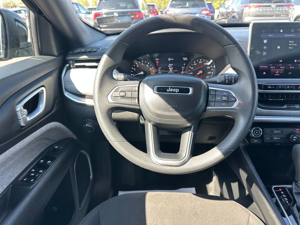 Used 2023 Jeep Compass Sport AWD/4WD image 18
