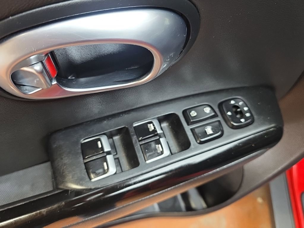 Used 2019 Kia Soul + w/ Audio Package image 22