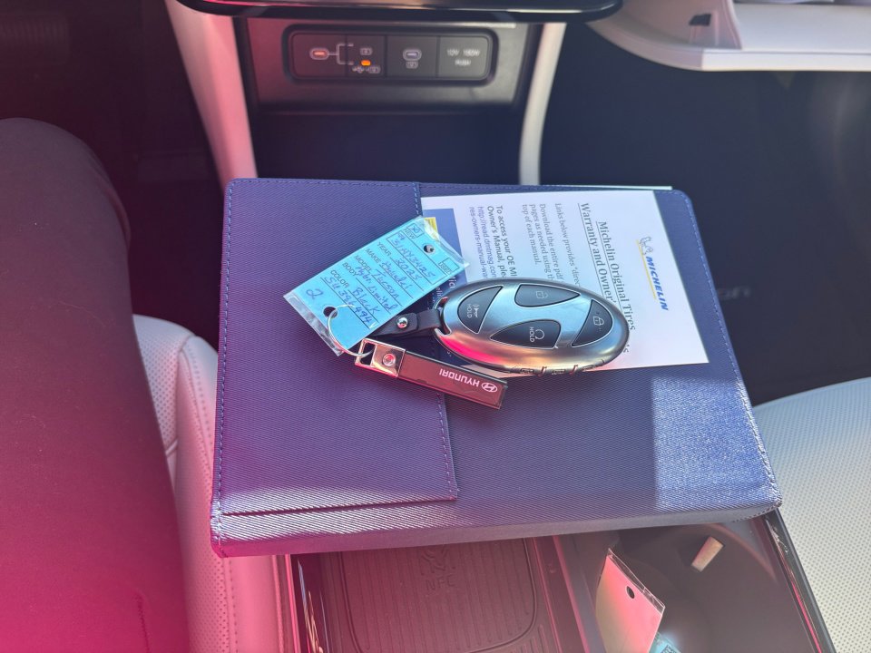 New 2025 Hyundai Tucson Limited image 33