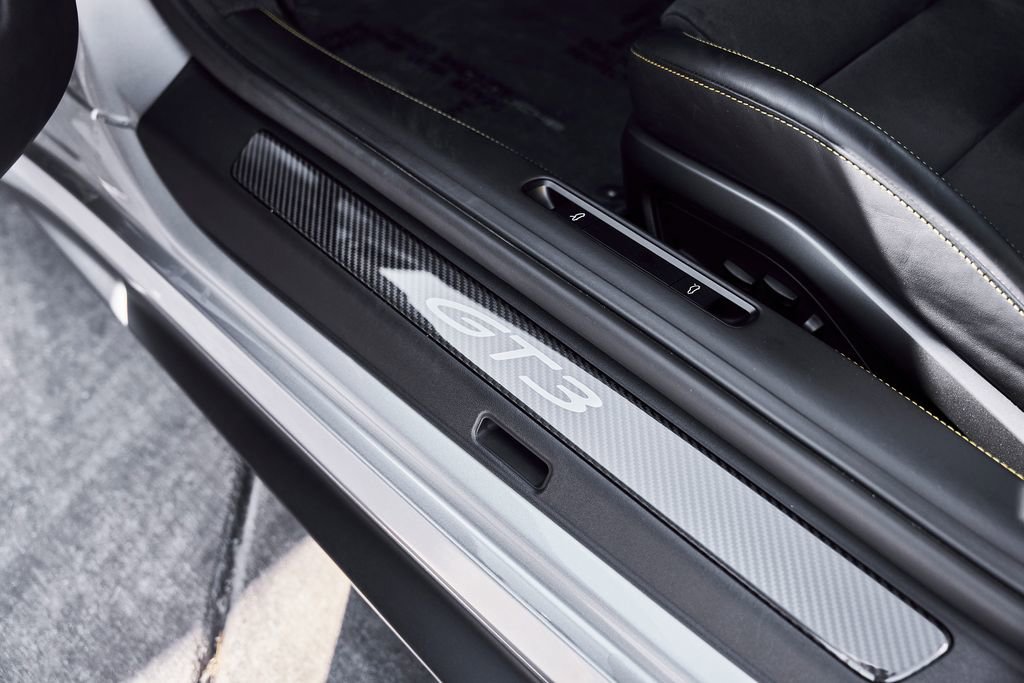 Used 2023 Porsche 911 GT3 RWD image 35