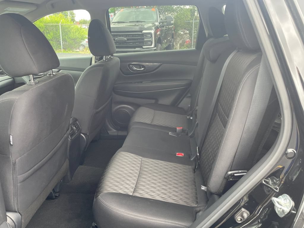 Used 2020 Nissan Rogue S w/ Special Edition Package FWD image 14