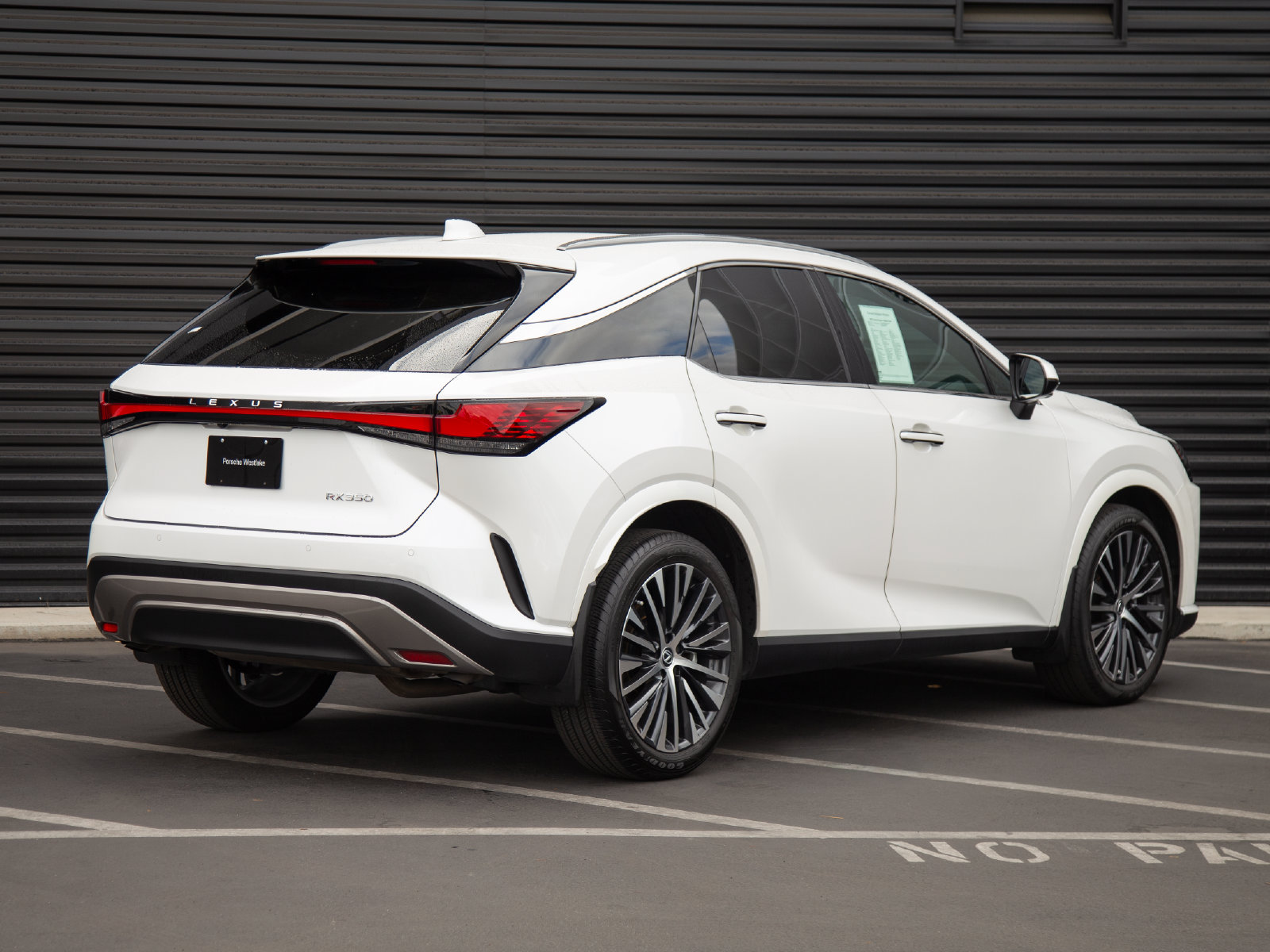 Used 2023 Lexus RX 350 Premium Plus w/ Cold Area Package FWD image 7