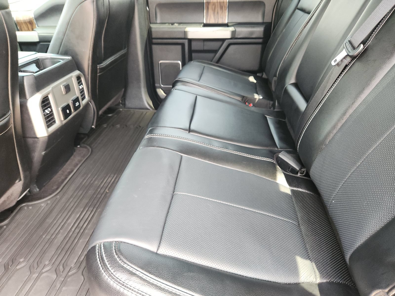 Used 2019 Ford F150 Lariat AWD/4WD image 34