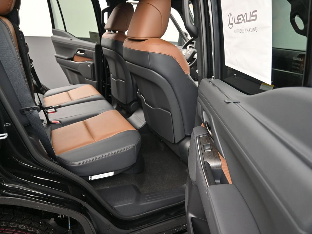 New 2025 Lexus GX 550 image 14