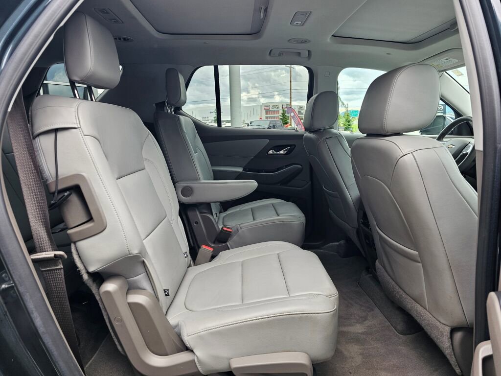 Used 2018 Chevrolet Traverse LT AWD/4WD image 13