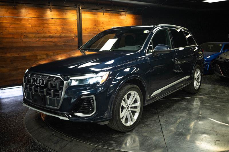 Used 2025 Audi Q7 3.0T Premium Plus AWD/4WD image 2